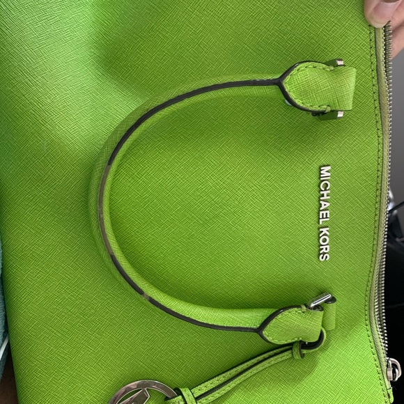 Michael Kors Lime Green handbag - Picture 10 of 10
